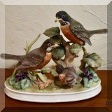 P03. Porcelain birds figurine. 
